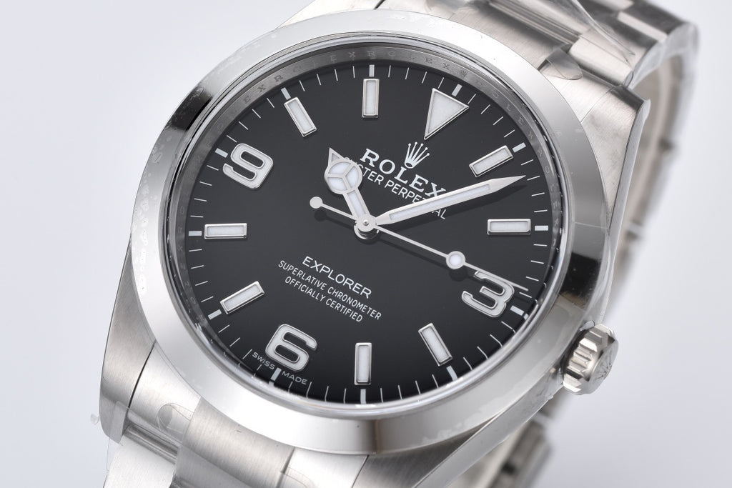 Rolex Explorer I 214270 : Black Dial