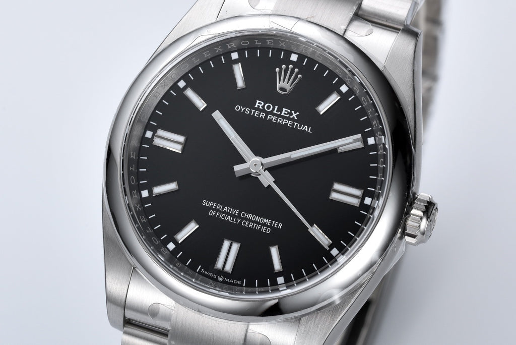 Rolex Oyster Perpetual 124300 :  Black Dial