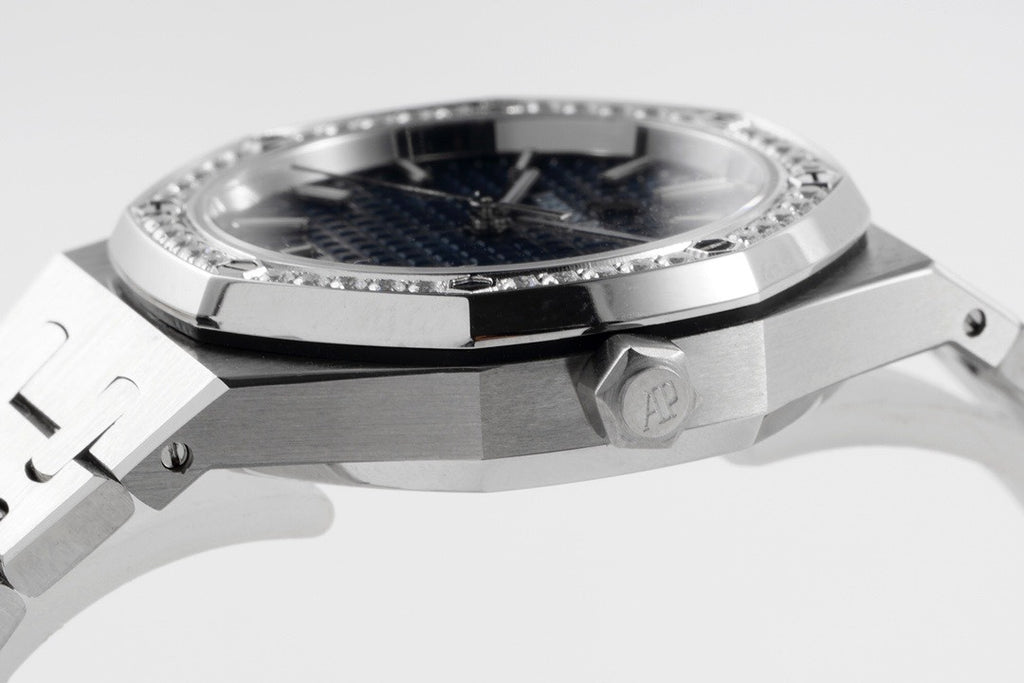 Audemars Piguet Royal Oak 77451ST.ZZ.1361ST.04 : Bleu Nuit, Diamond Bezel