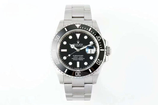 Rolex Submariner : Silver, Black face, black dial