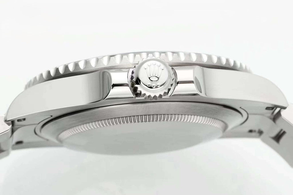 Rolex Submariner Date 126610LN : Black Dial