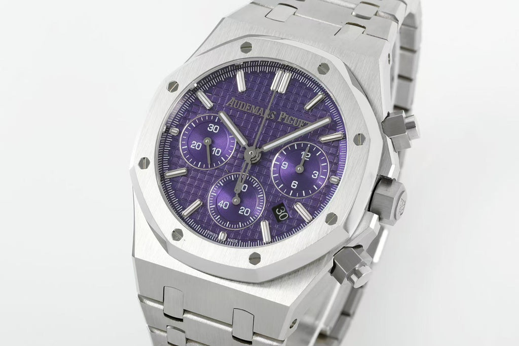 Audemars Piguet Royal Oak Chronograph 26240ST : "Purple Dial"
