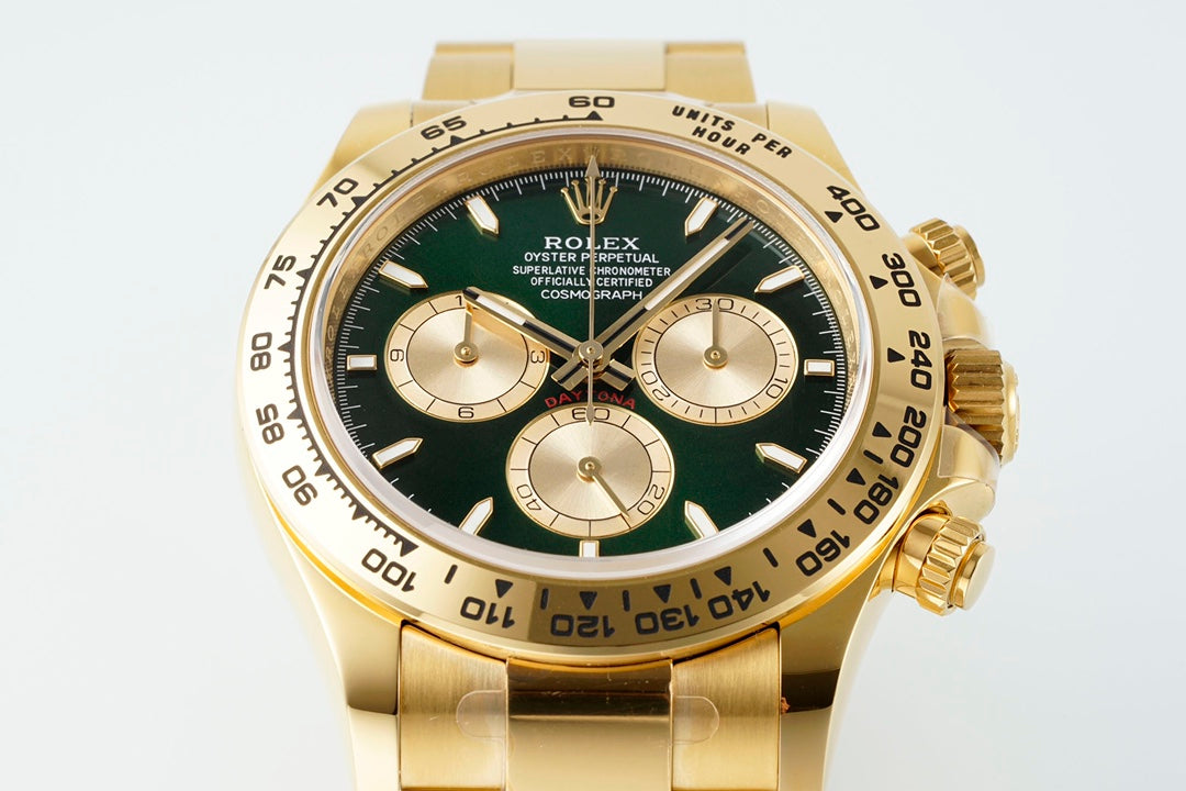 Rolex Cosmograph Daytona 126508 : Yellow Gold / Green