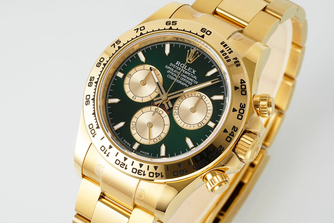 Rolex Cosmograph Daytona 126508 : Yellow Gold / Green