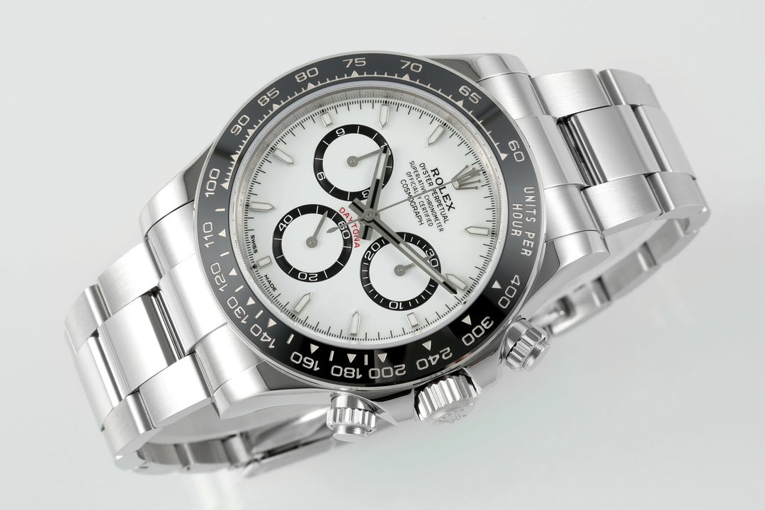 Rolex Cosmograph Daytona 126500LN : "Panda"