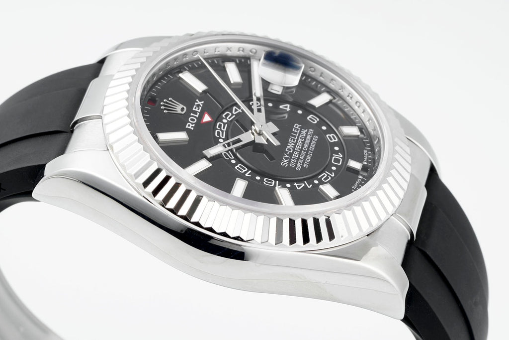 Rolex Sky-Dweller 336239 : Silver / Black Dial