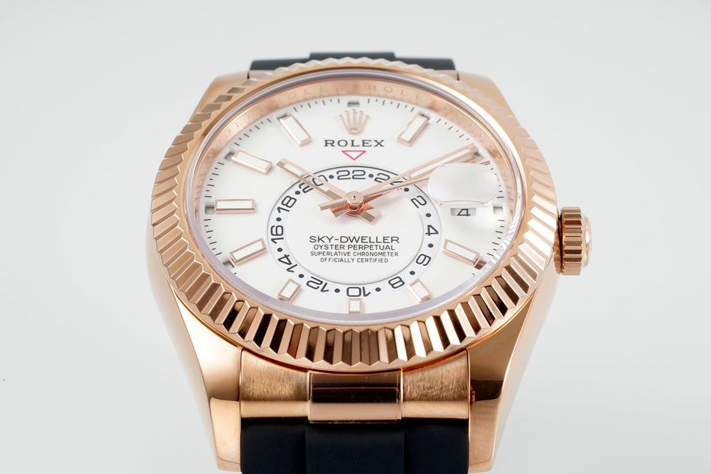 Rolex Sky-Dweller 336235 : Rose Gold / White Dial