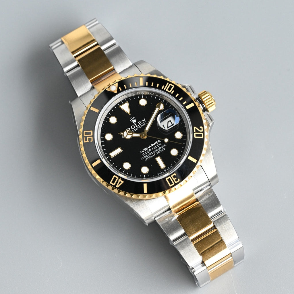 Rolex Submariner Date 126613LN : Two-Tone Black