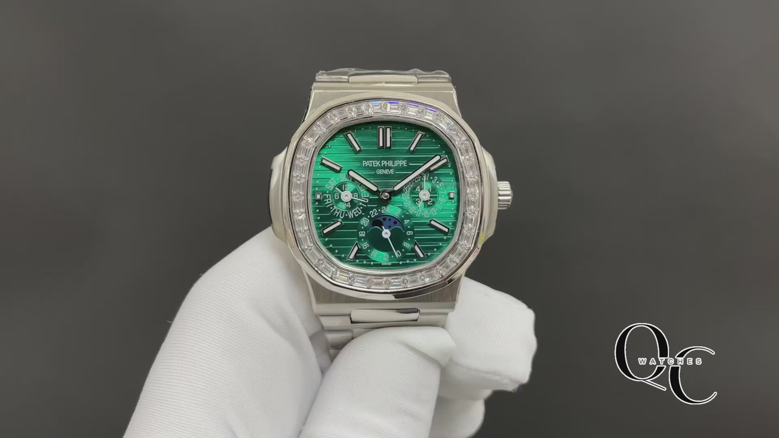 Patek Philippe Nautilus 5740/1G : Perpetual Calendar "Diamond Bezel"