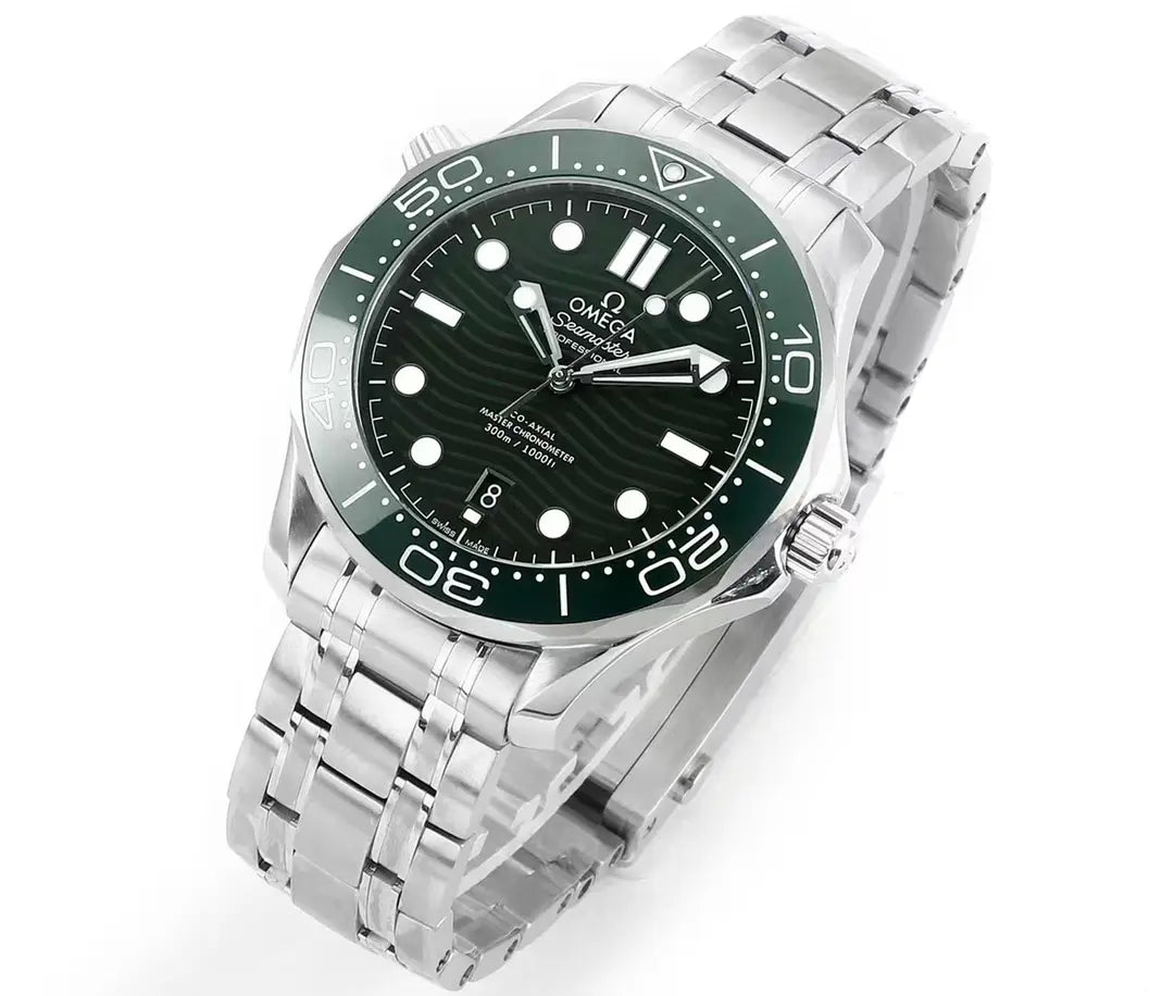 Omega Seamaster Diver 300M 210.30.42.20.10.001 : Green / "Seaweed"