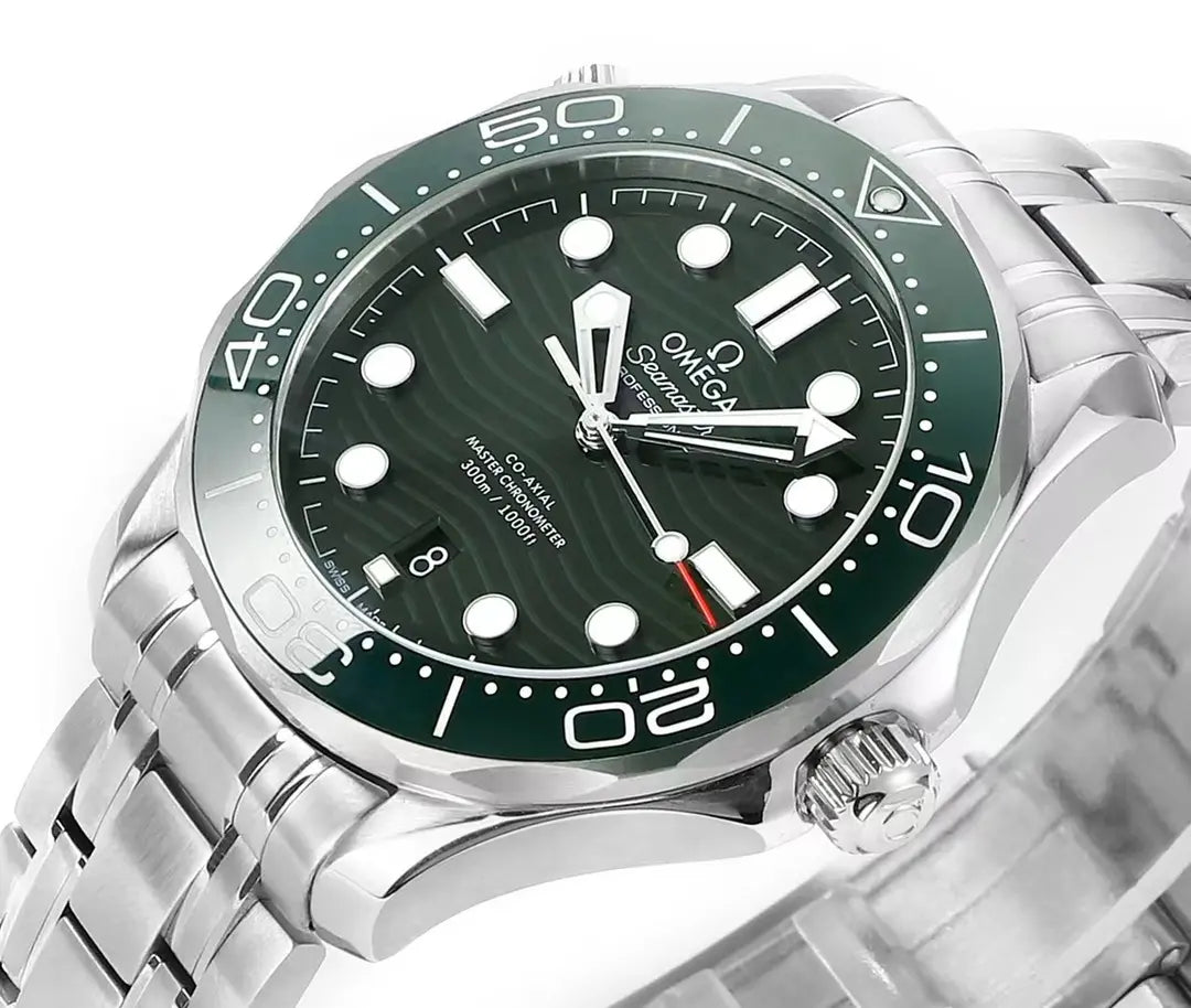 Omega Seamaster Diver 300M 210.30.42.20.10.001 : Green / "Seaweed"