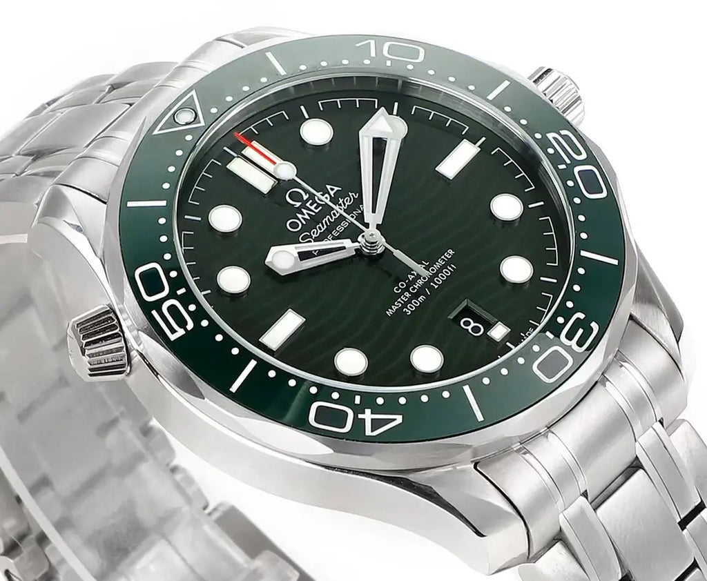 Omega Seamaster Diver 300M 210.30.42.20.10.001 : Green / "Seaweed"