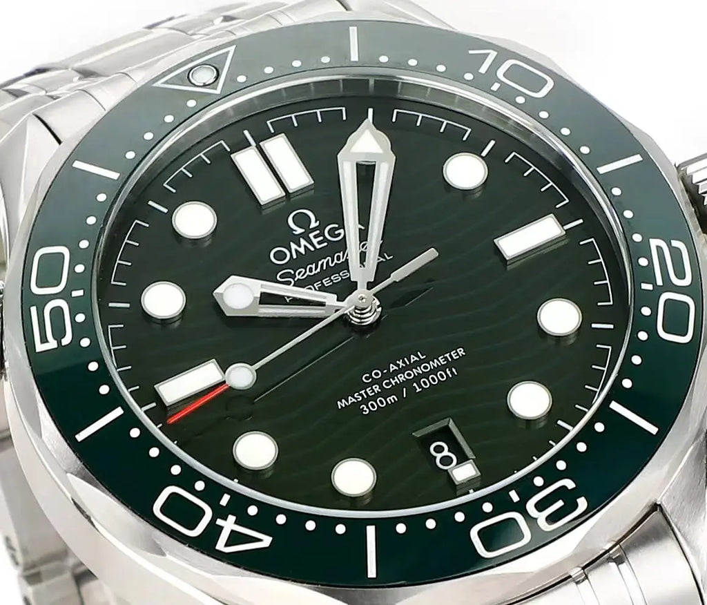 Omega Seamaster Diver 300M 210.30.42.20.10.001 : Green / "Seaweed"